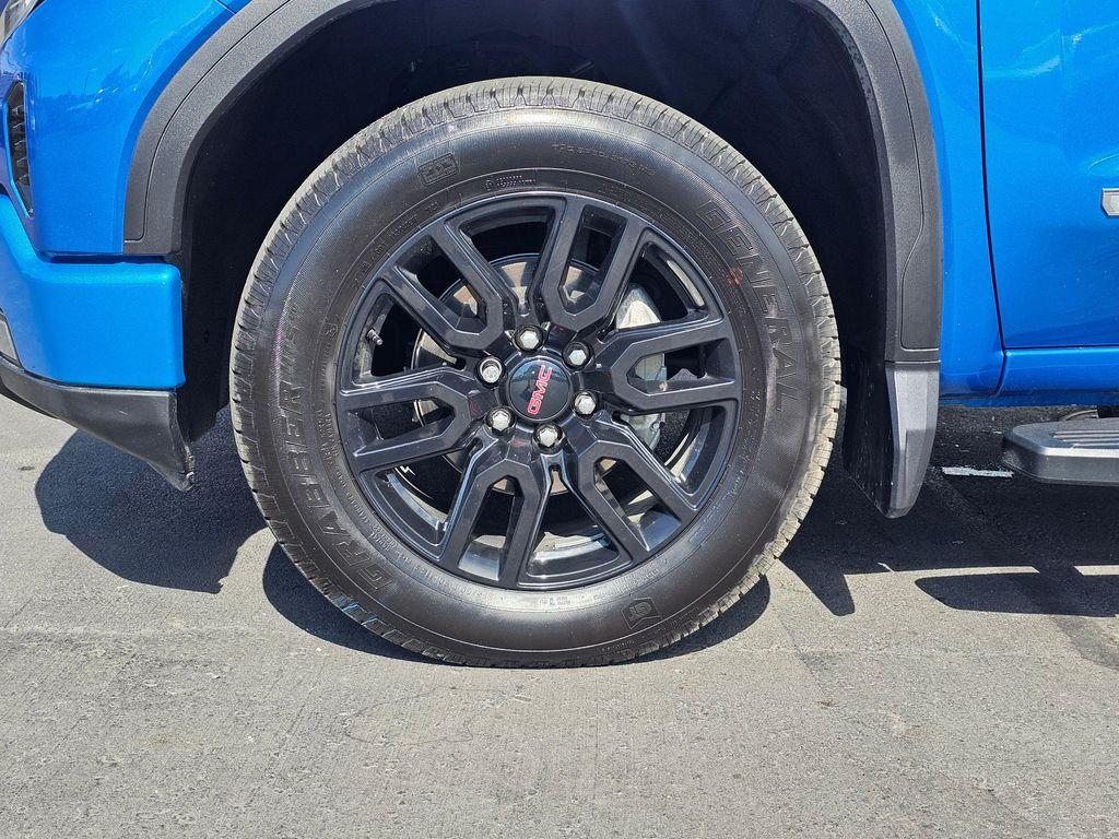 used 2023 GMC Sierra 1500 car, priced at $37,850