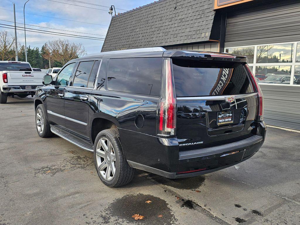 used 2018 Cadillac Escalade ESV car, priced at $31,850
