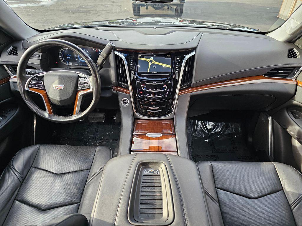 used 2018 Cadillac Escalade ESV car, priced at $31,850