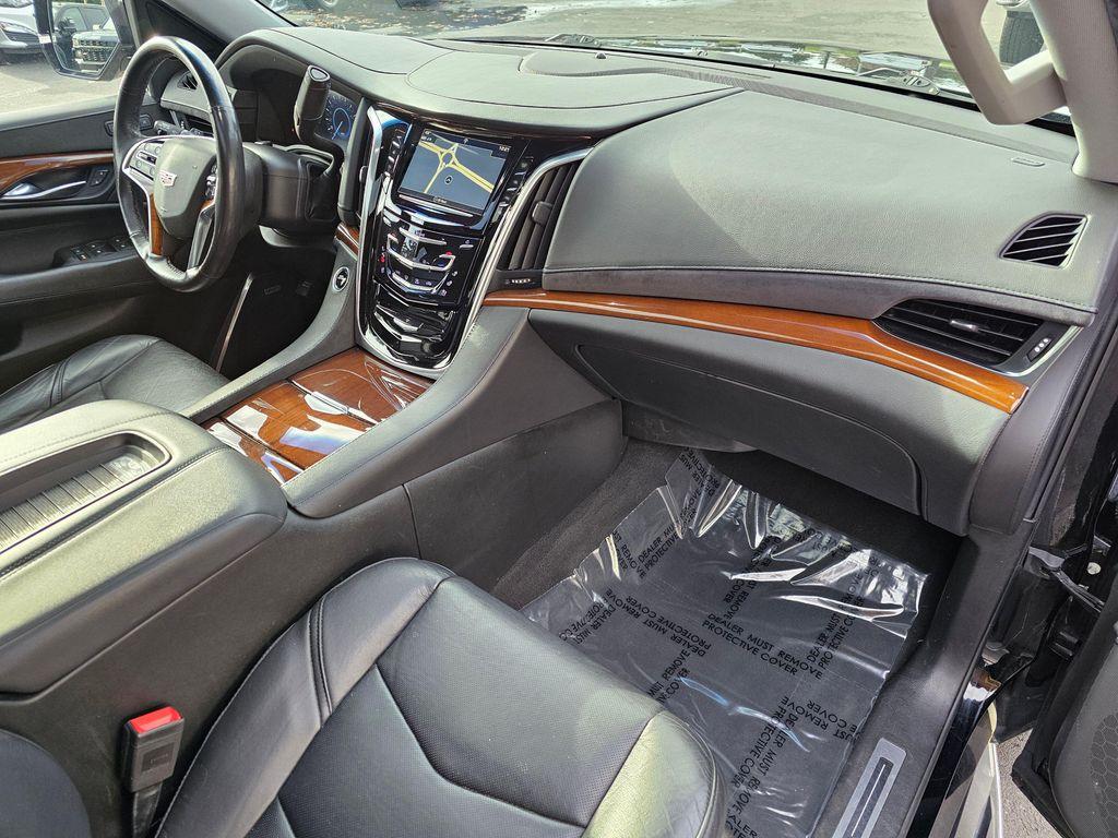 used 2018 Cadillac Escalade ESV car, priced at $31,850