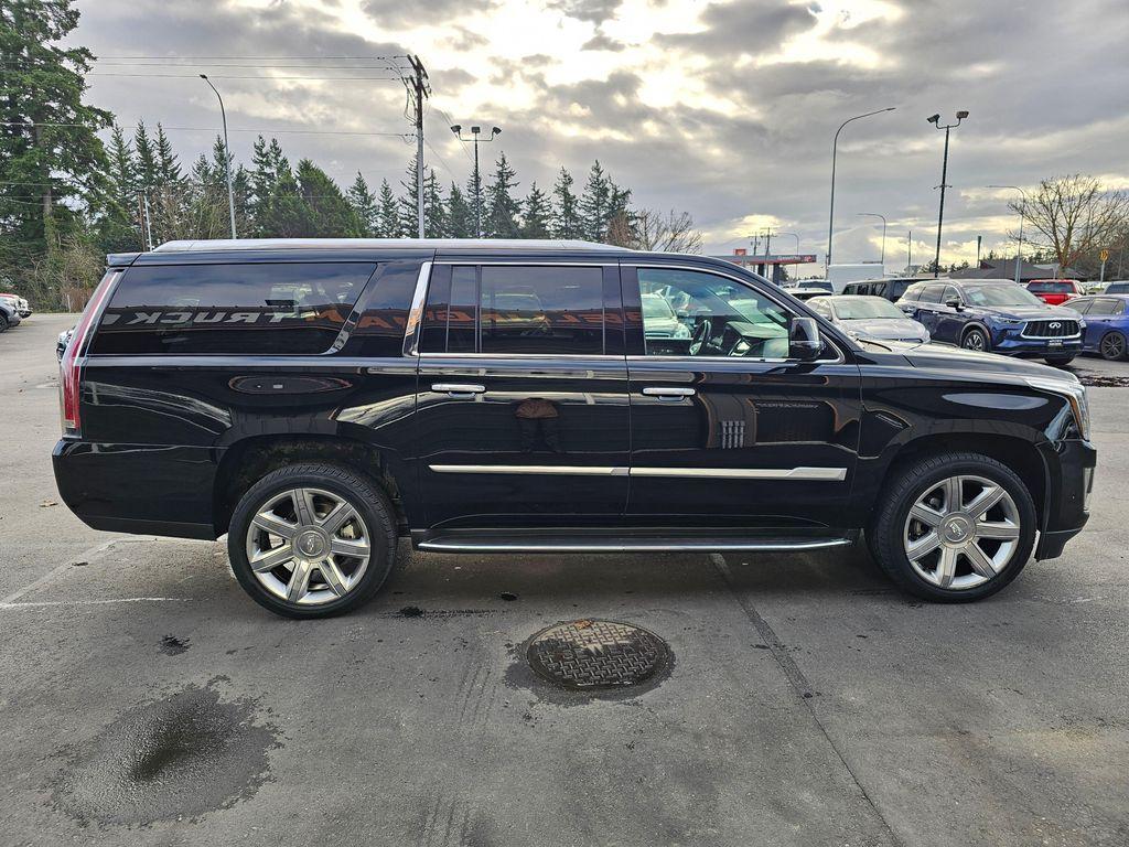 used 2018 Cadillac Escalade ESV car, priced at $31,850