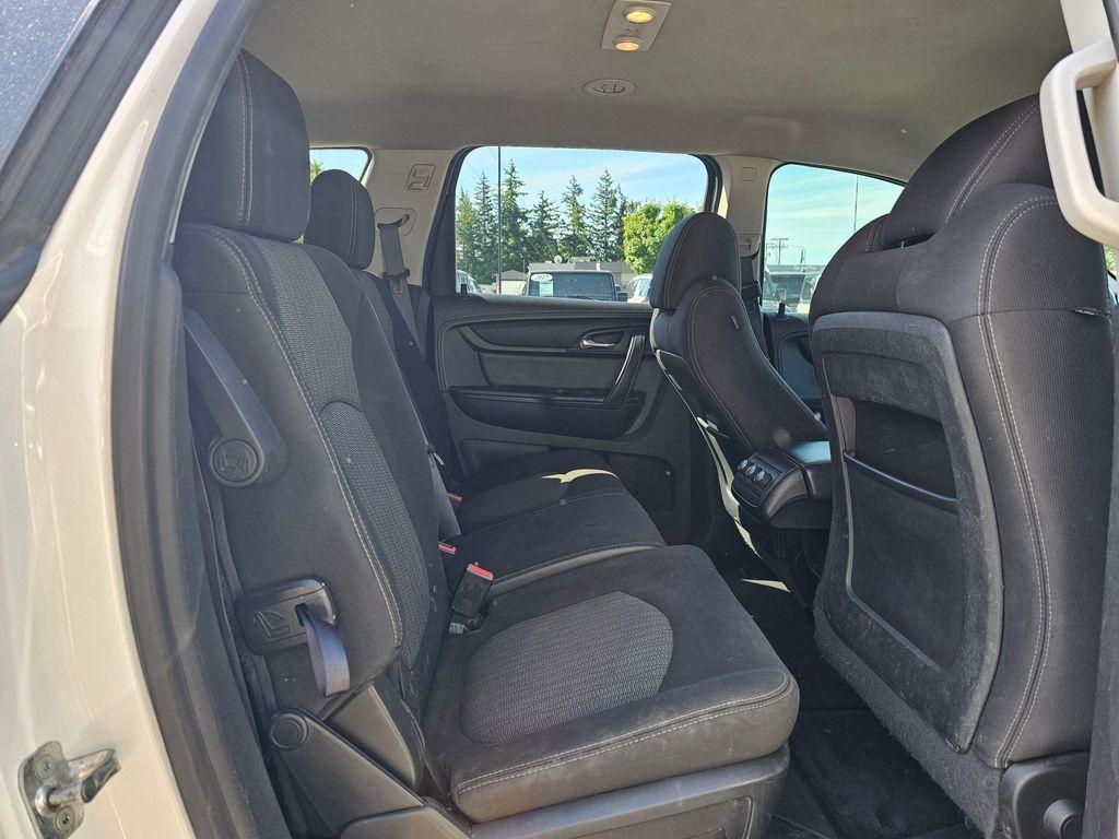 used 2015 Chevrolet Traverse car, priced at $12,850