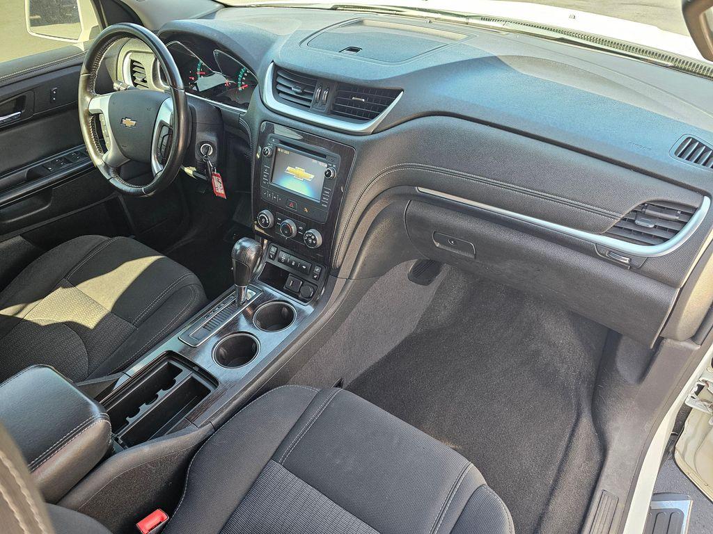 used 2015 Chevrolet Traverse car, priced at $12,850