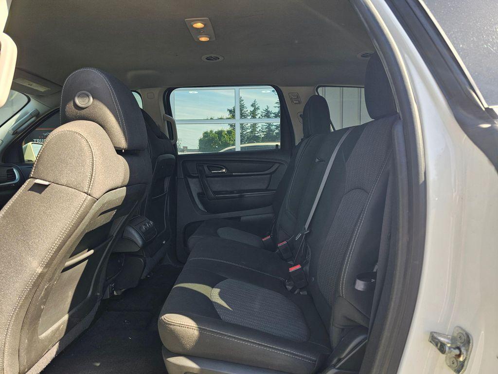 used 2015 Chevrolet Traverse car, priced at $12,850