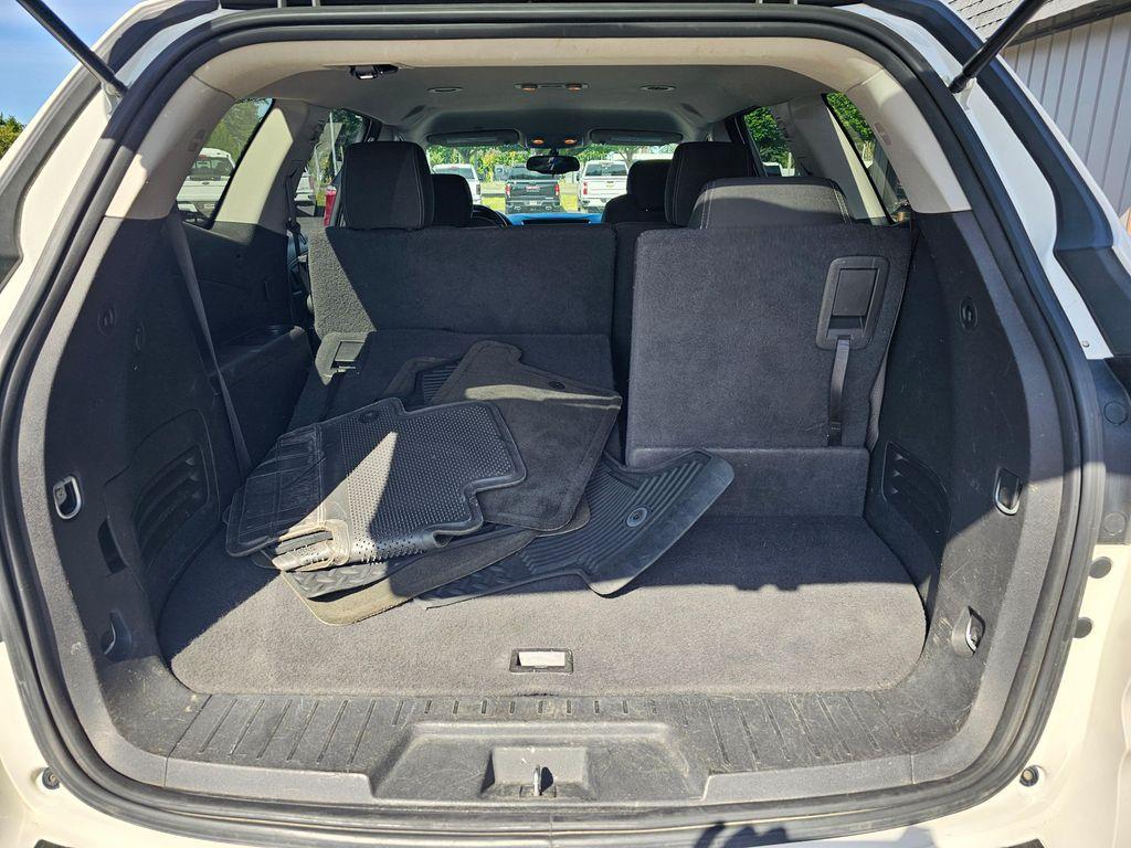 used 2015 Chevrolet Traverse car, priced at $12,850