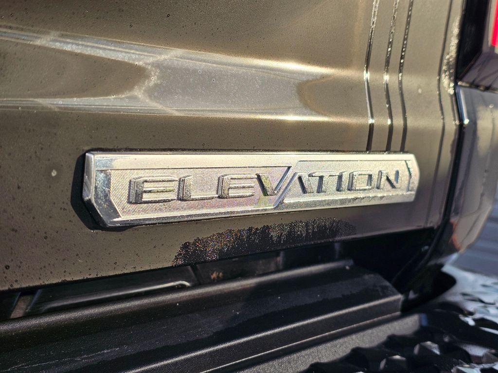 used 2023 GMC Canyon car, priced at $38,850