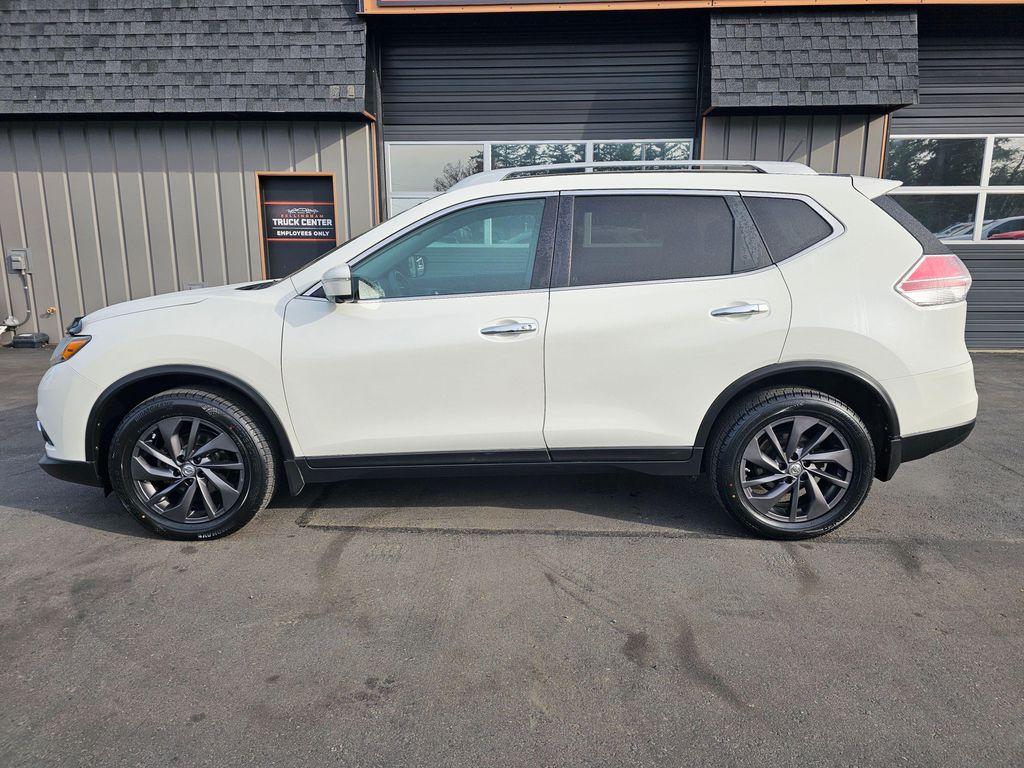 used 2015 Nissan Rogue car, priced at $11,850