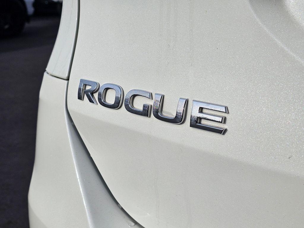 used 2015 Nissan Rogue car, priced at $11,850