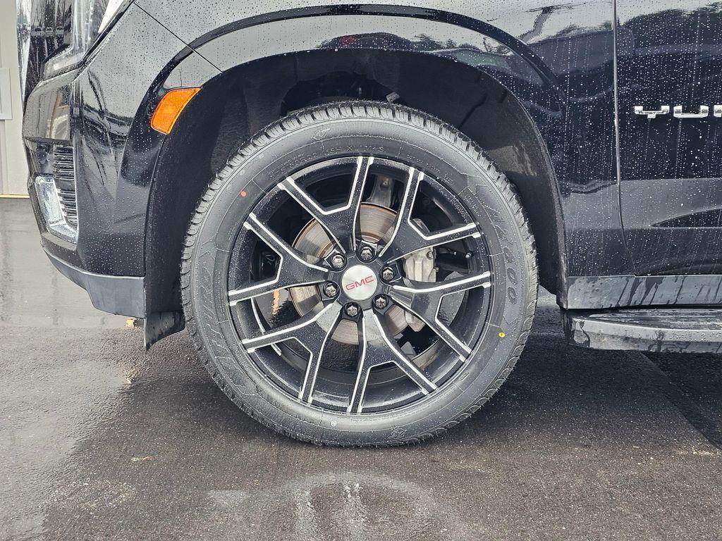 used 2023 GMC Yukon XL car, priced at $48,850