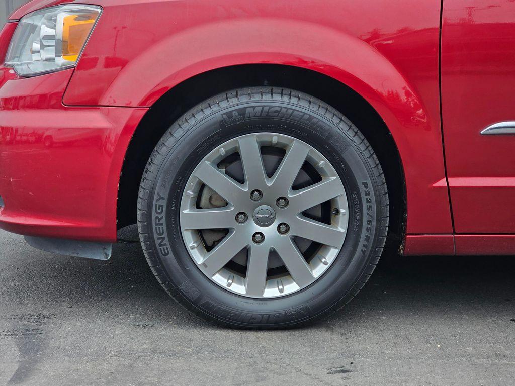 used 2016 Chrysler Town & Country car, priced at $9,850