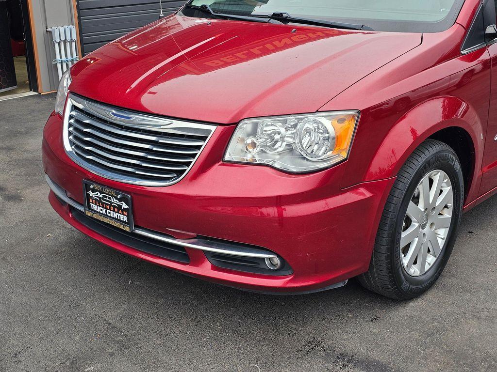 used 2016 Chrysler Town & Country car, priced at $9,850