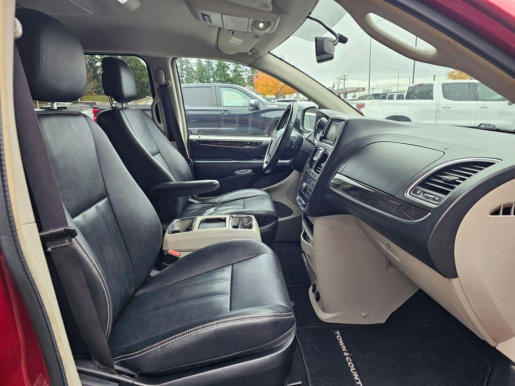 used 2016 Chrysler Town & Country car, priced at $9,850