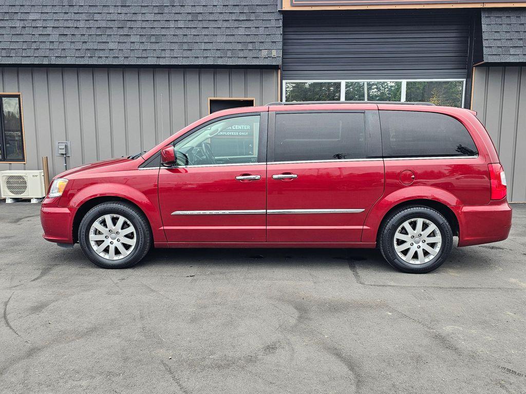 used 2016 Chrysler Town & Country car, priced at $9,850