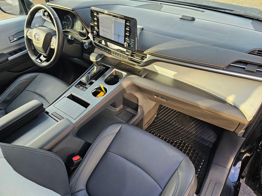 used 2022 Toyota Sienna car, priced at $43,850