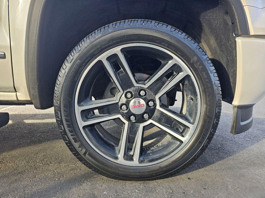 used 2015 GMC Sierra 1500 car, priced at $11,850