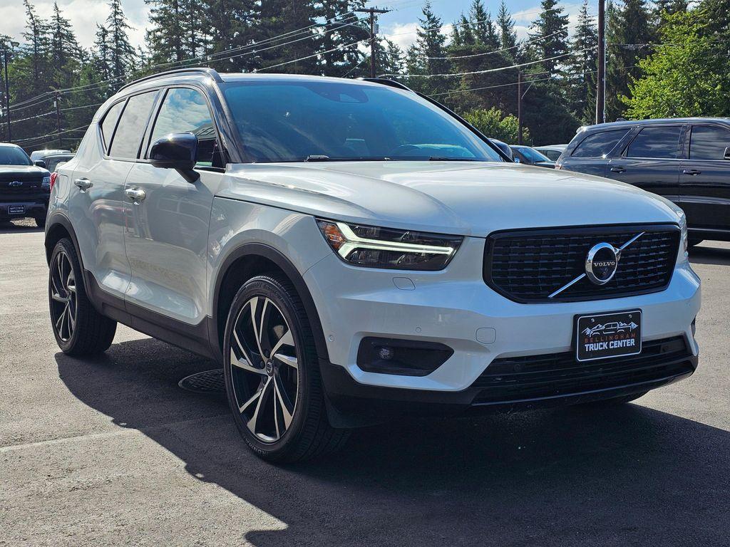 used 2019 Volvo XC40 car, priced at $19,050