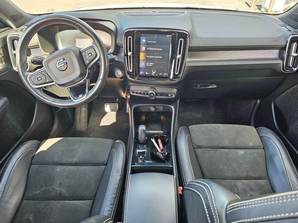 used 2019 Volvo XC40 car, priced at $19,050