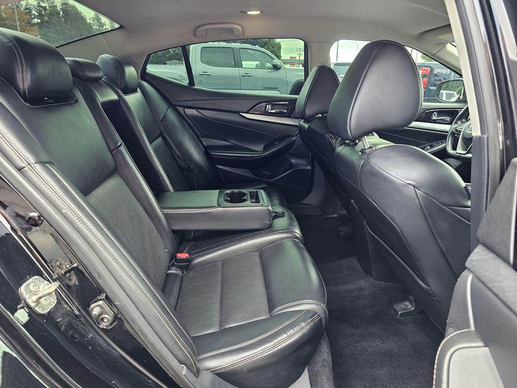 used 2017 Nissan Maxima car, priced at $15,850