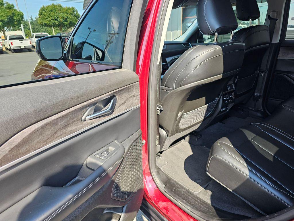 used 2023 Jeep Grand Cherokee car, priced at $29,850