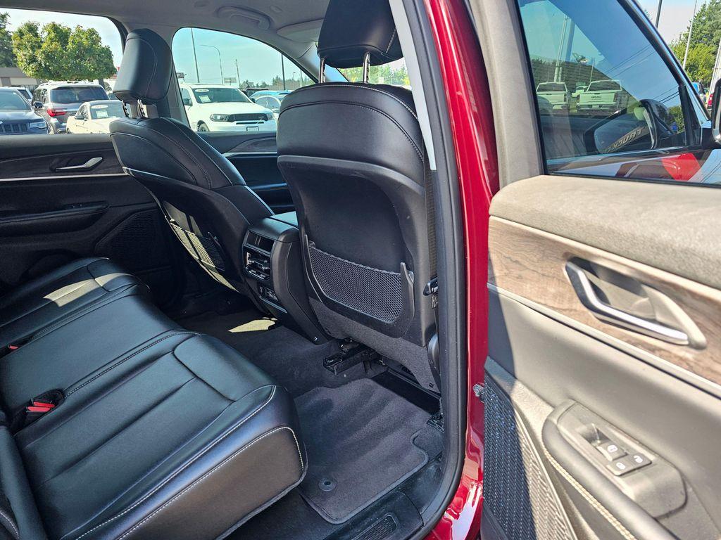 used 2023 Jeep Grand Cherokee car, priced at $29,850