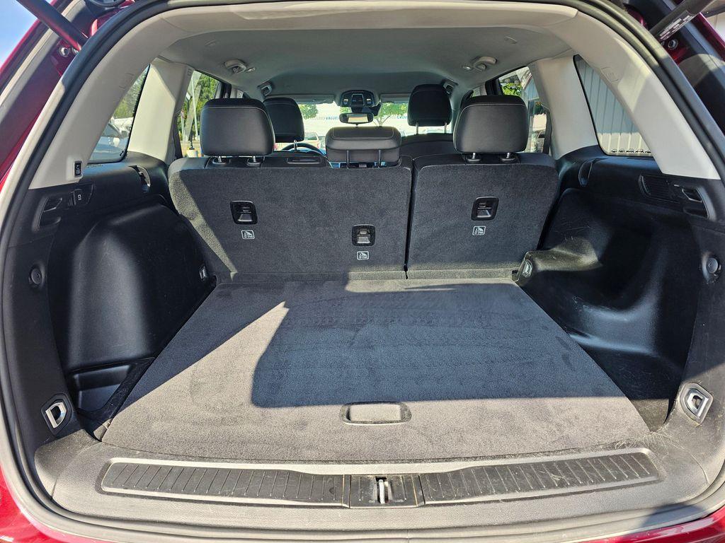 used 2023 Jeep Grand Cherokee car, priced at $29,850