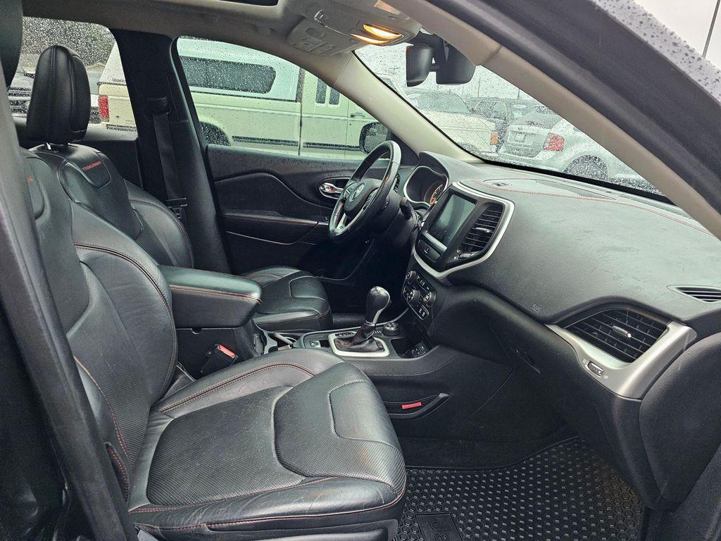 used 2016 Jeep Cherokee car, priced at $16,850