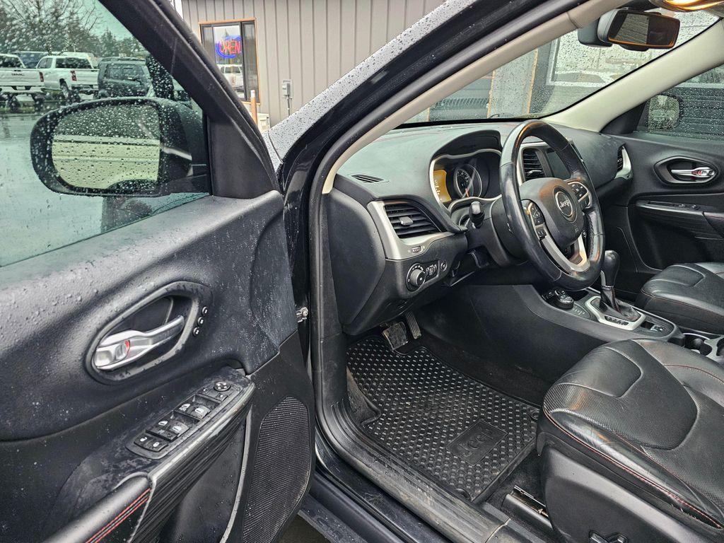 used 2016 Jeep Cherokee car, priced at $16,850