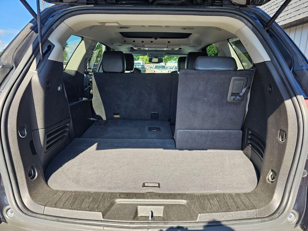 used 2011 Chevrolet Traverse car, priced at $5,850