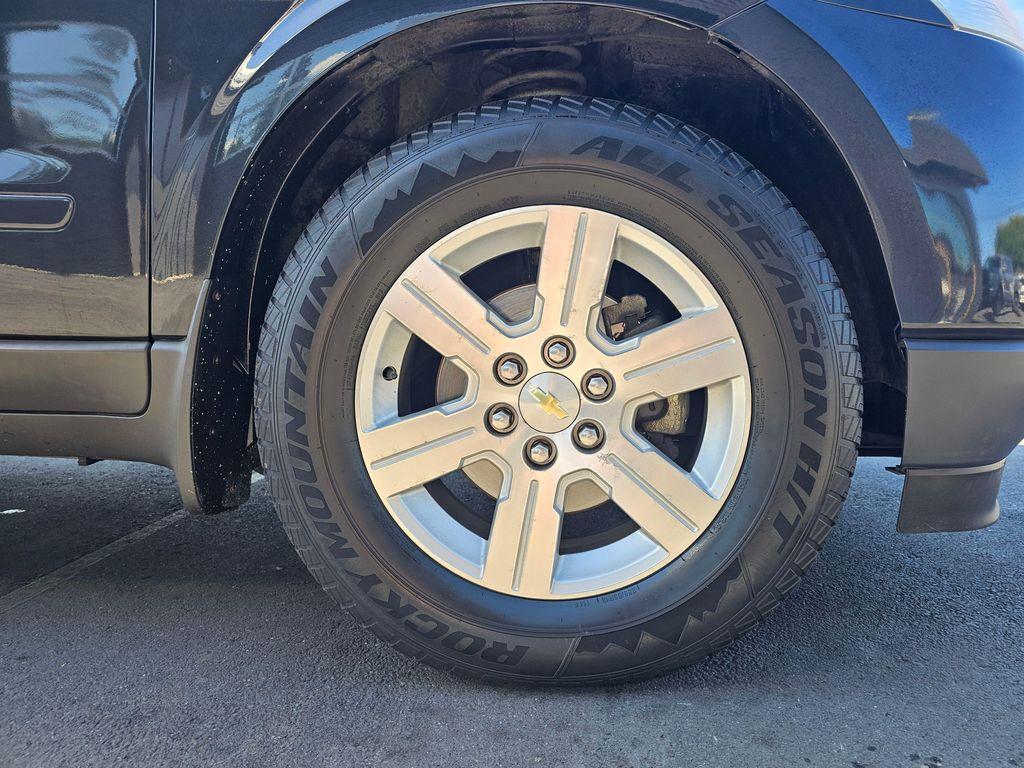 used 2011 Chevrolet Traverse car, priced at $5,850