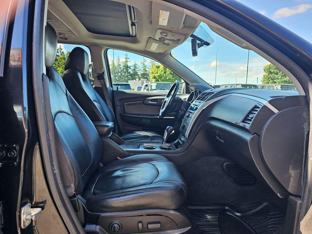 used 2011 Chevrolet Traverse car, priced at $5,850
