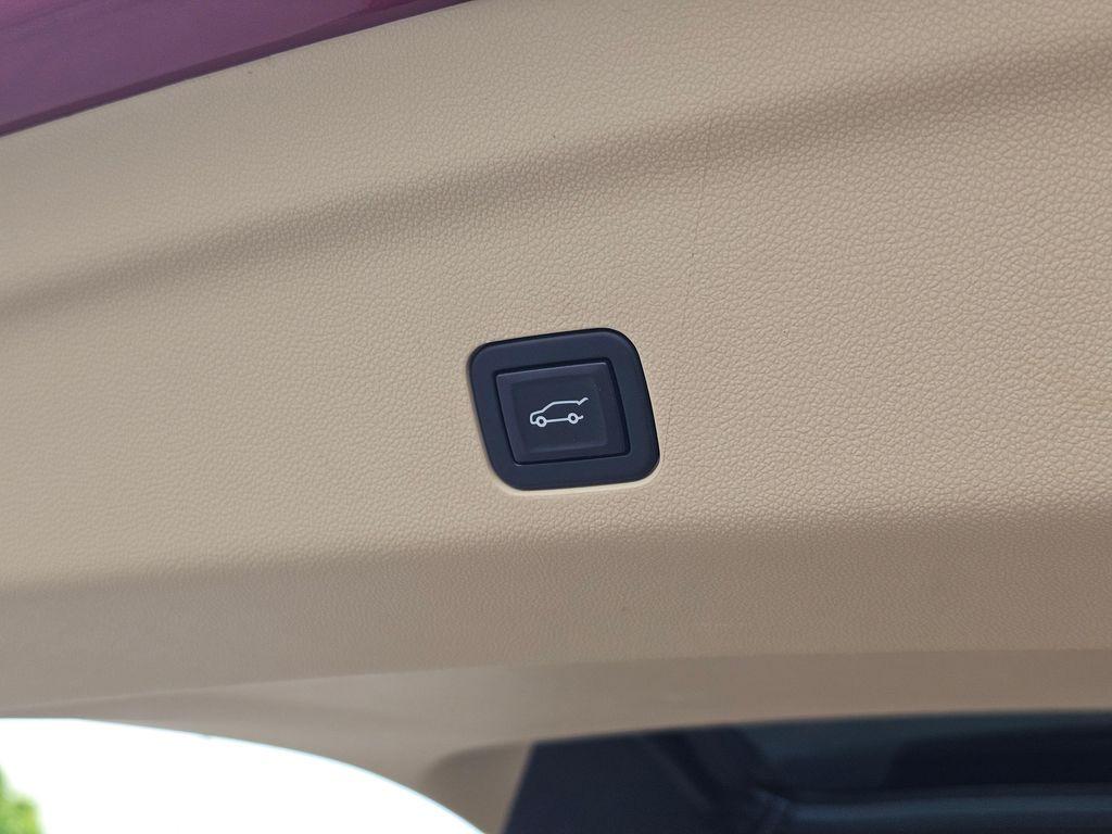 used 2022 Cadillac Escalade car, priced at $67,850