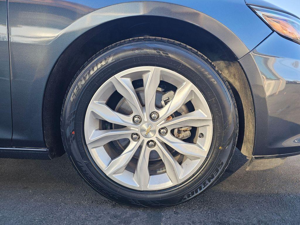 used 2021 Chevrolet Malibu car, priced at $16,850