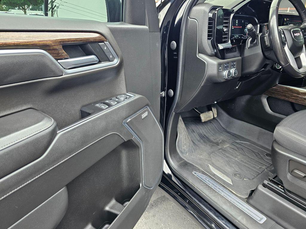 used 2022 GMC Sierra 1500 car, priced at $37,850