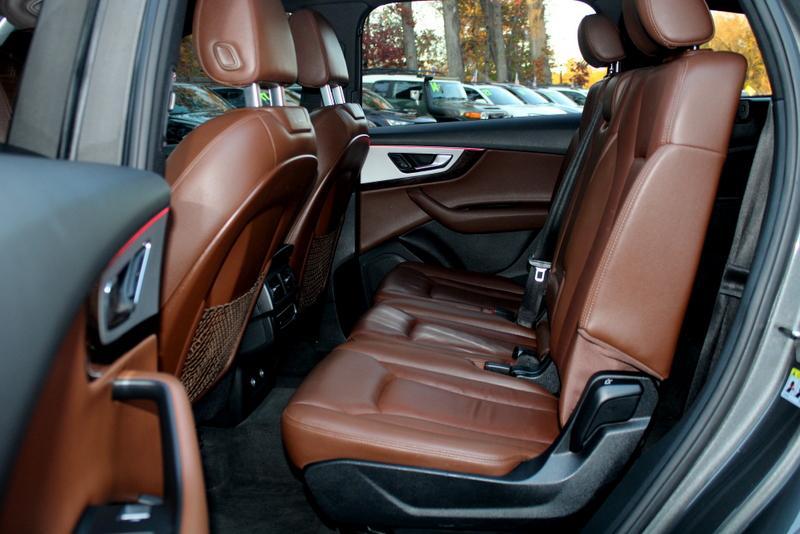 used 2019 Audi Q7 car, priced at $19,594