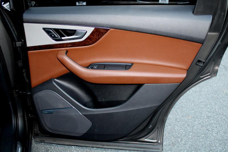 used 2019 Audi Q7 car, priced at $19,594