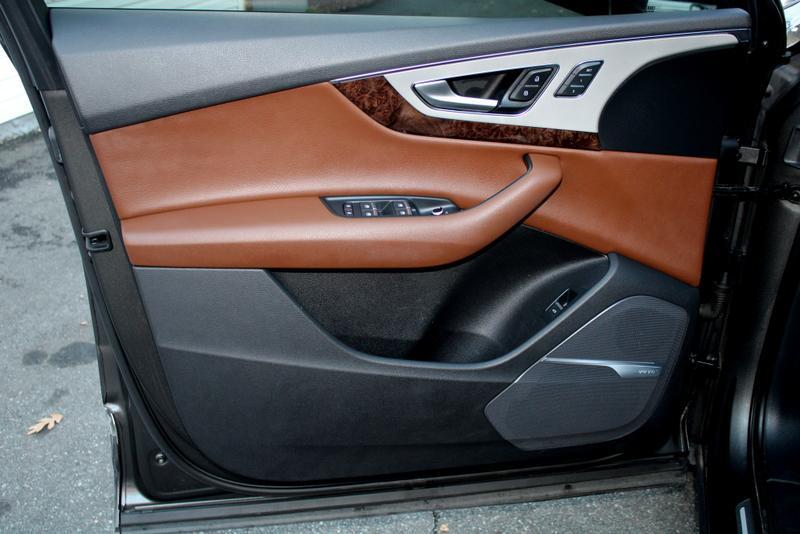 used 2019 Audi Q7 car, priced at $19,594