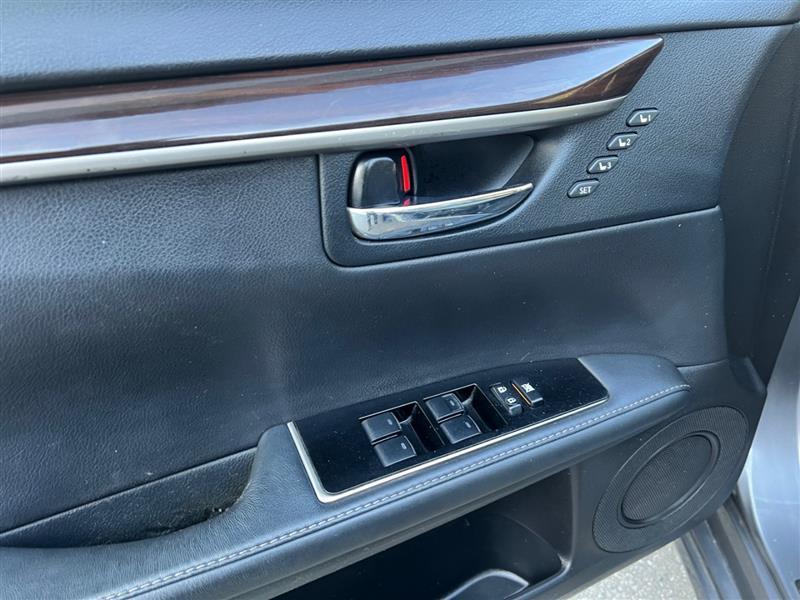 used 2016 Lexus ES 350 car, priced at $17,994