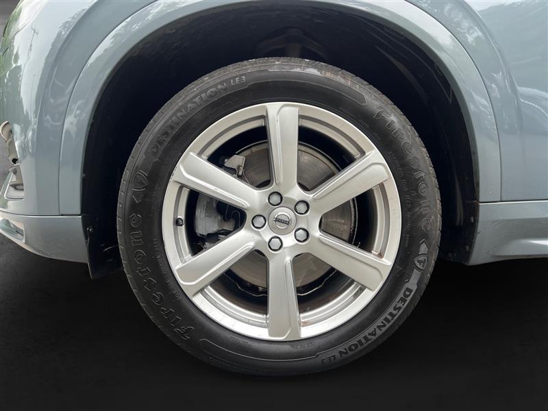 used 2021 Volvo XC90 car, priced at $26,994