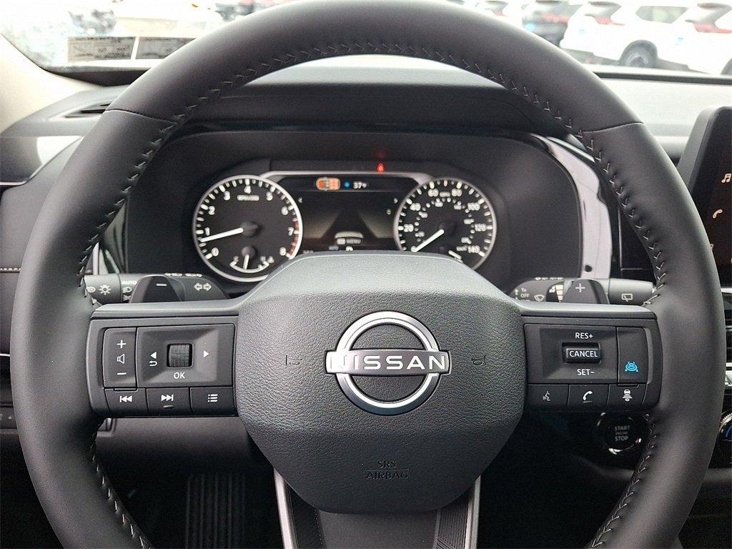 new 2026 Nissan Pathfinder car, priced at $39,153