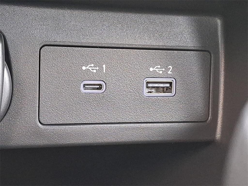 new 2025 Nissan Versa car, priced at $21,812