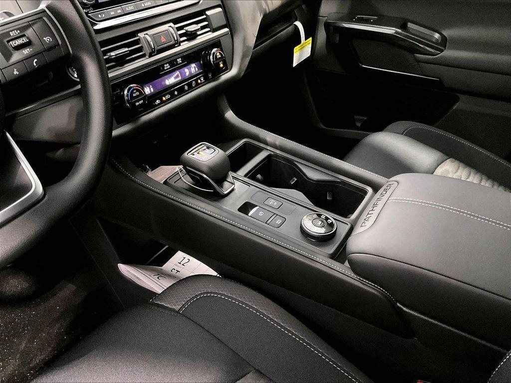 new 2025 Nissan Pathfinder car, priced at $33,518