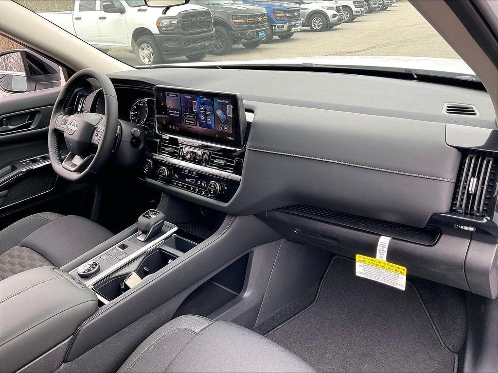 new 2026 Nissan Pathfinder car, priced at $39,037