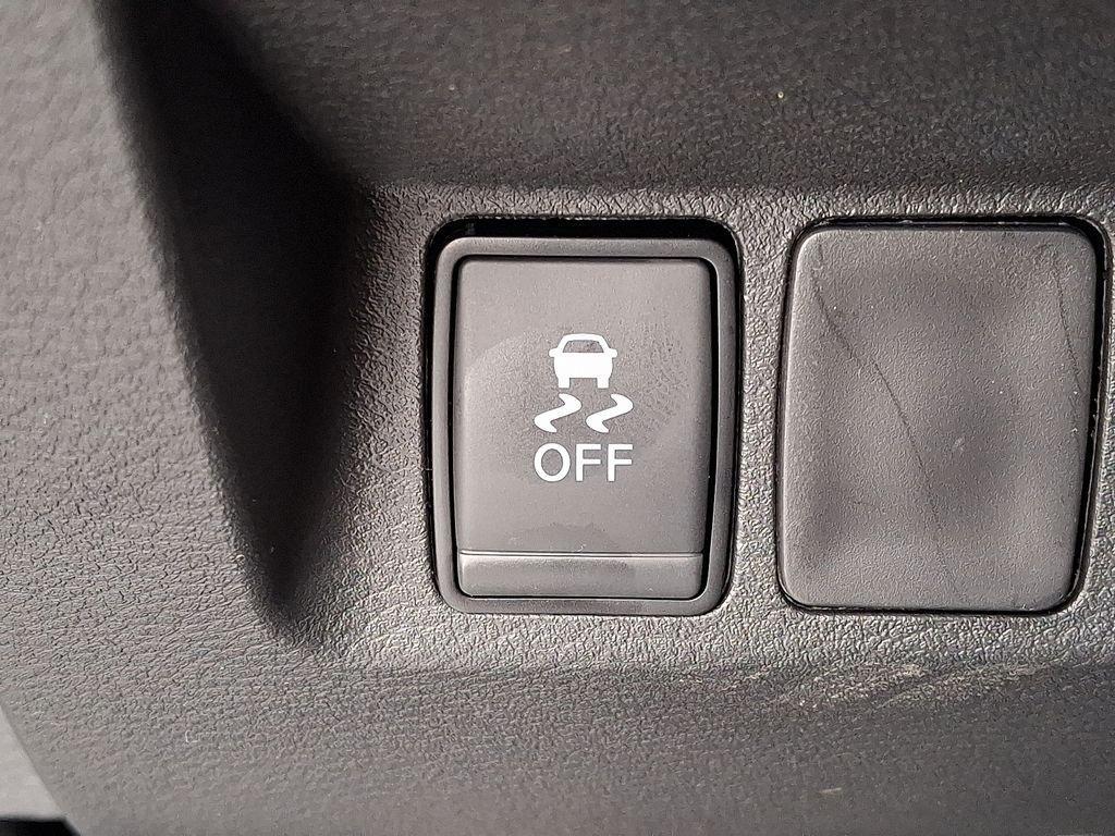 new 2026 Nissan Frontier car, priced at $40,450
