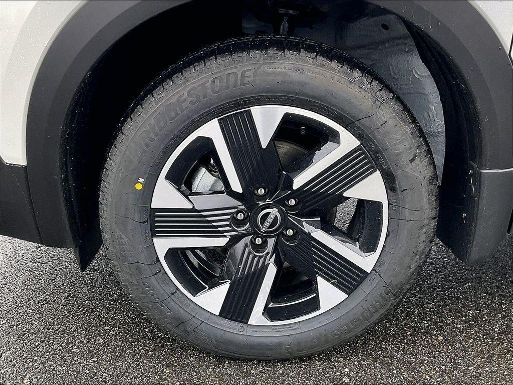 new 2026 Nissan Kicks car, priced at $27,953