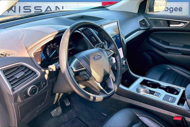 used 2024 Ford Edge car, priced at $22,500