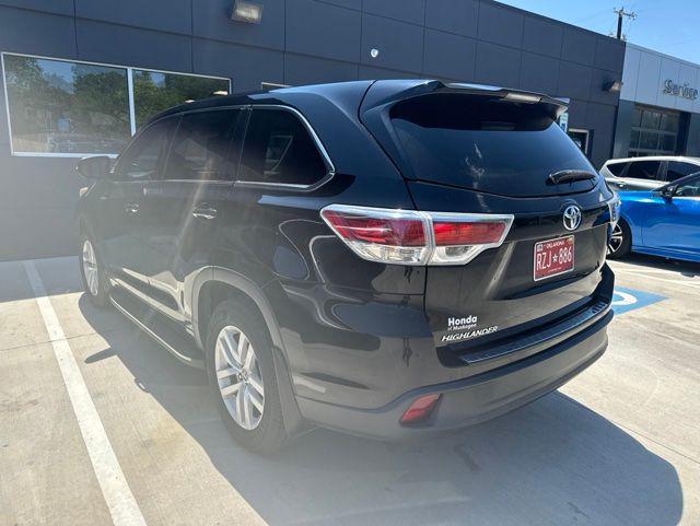 used 2016 Toyota Highlander car, priced at $13,696