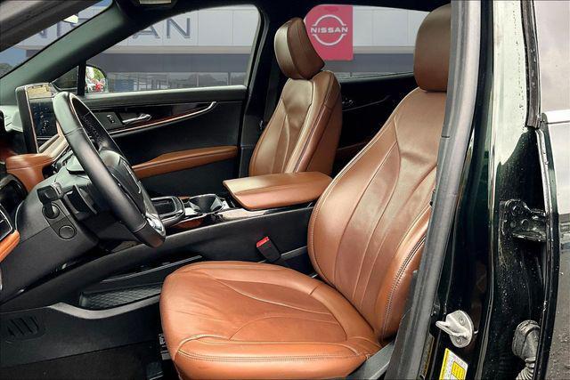 used 2021 Lincoln Nautilus car, priced at $27,306