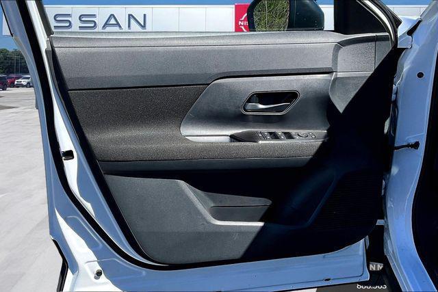 new 2026 Nissan Kicks car, priced at $25,066