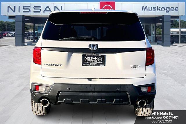 used 2022 Honda Passport car, priced at $25,870