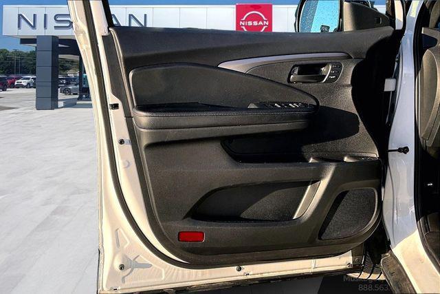 used 2022 Honda Passport car, priced at $25,870